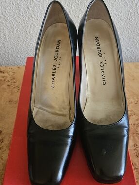 Charles Jourdan Black Leather Square-Toe Pumps